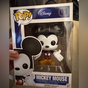 Disney Pop! Mickey Mouse Vinyl Figure - Black, White, Red, Yellow